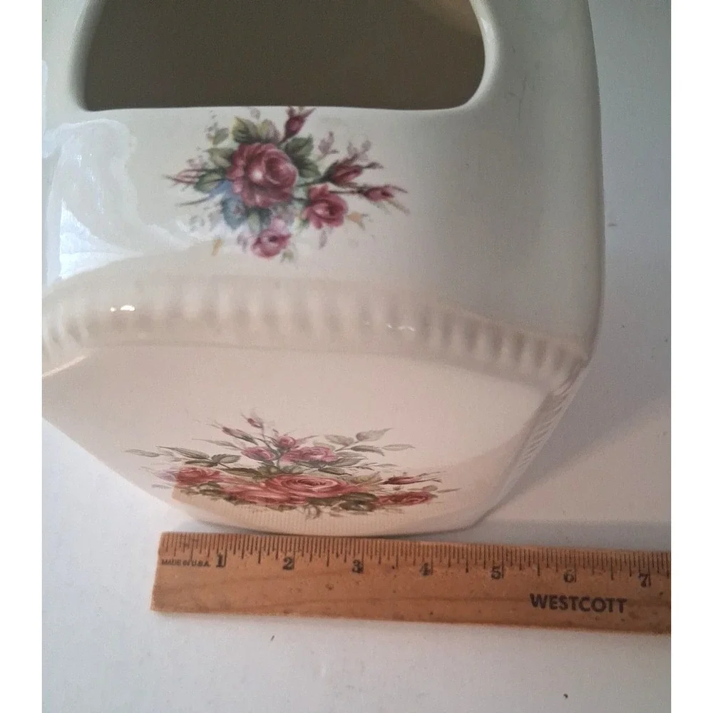 VTG Tissue Box Cover Floral Cottagecore Athena California Pottery USA made